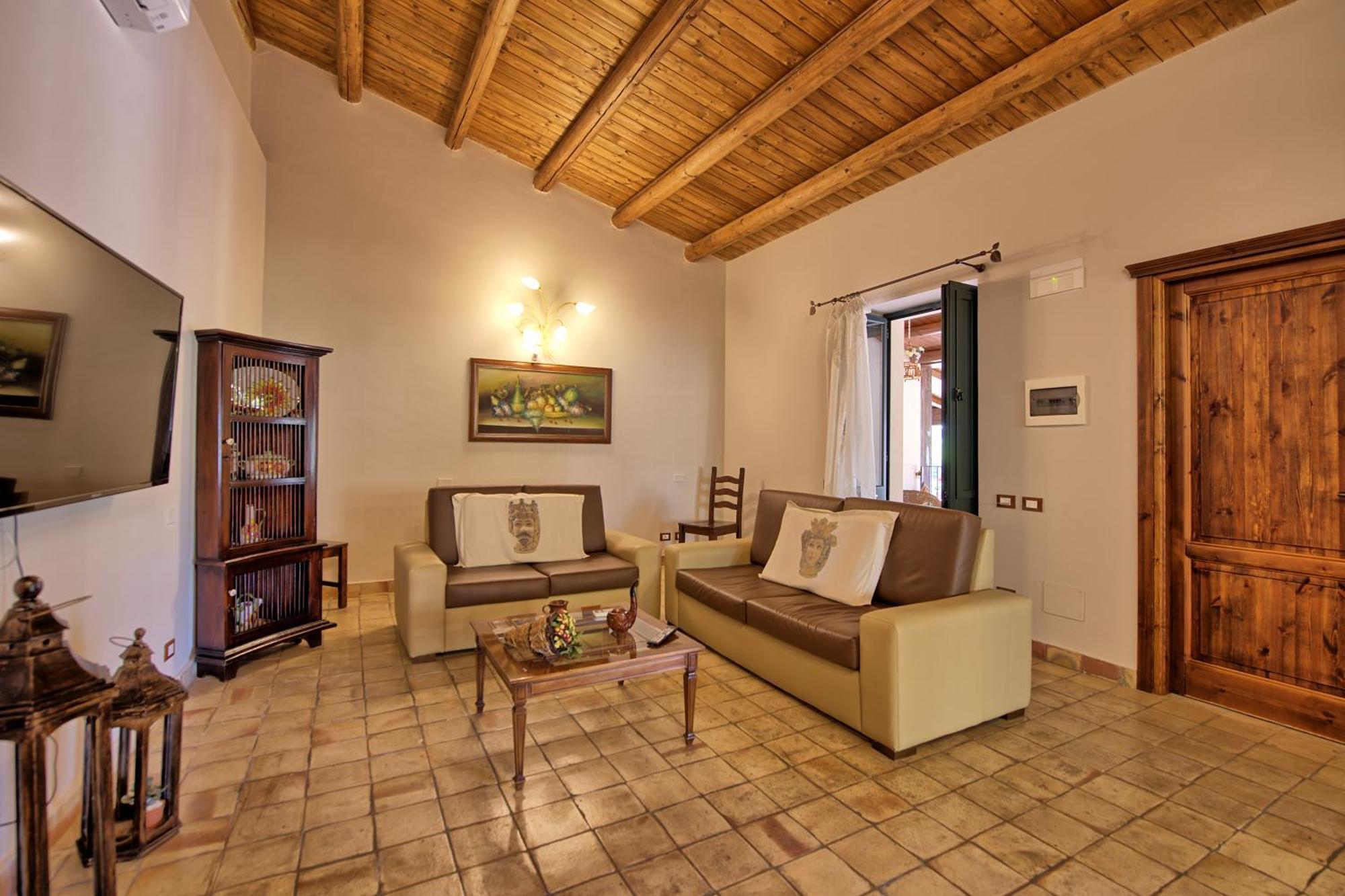 Villa Maddalena By Posarellivillas Palazzolo Acreide Ngoại thất bức ảnh